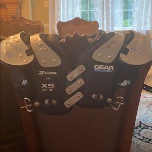Gear PRO-TEC shoulder pads